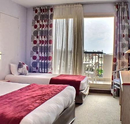 Adonis Hotel