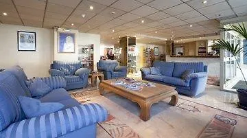 Adonis Cannes