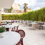 Adonis Cannes 3*