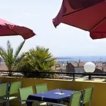 Adonis Cannes Hotell