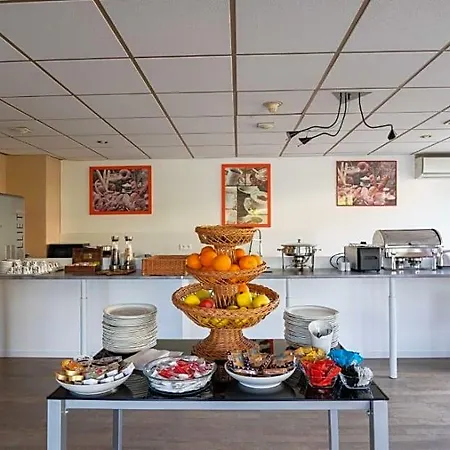 Adonis Cannes Hotel