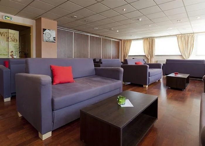 Adonis Cannes Ле-Канне